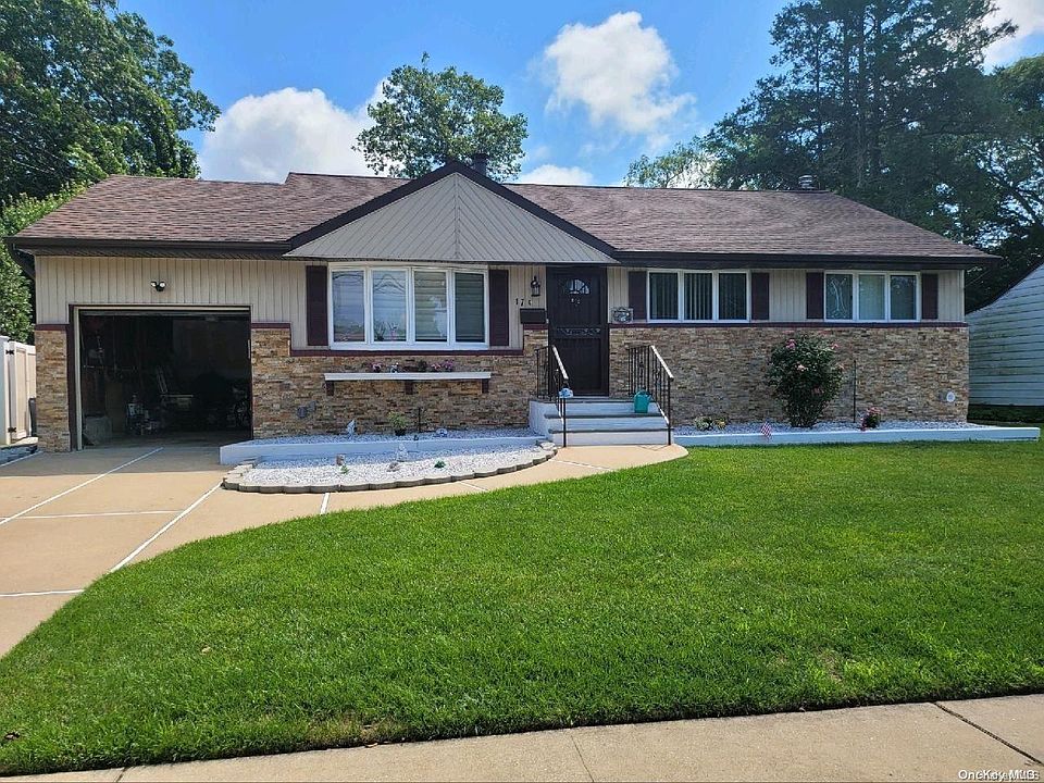 1st image of 17 Pepper Circle E