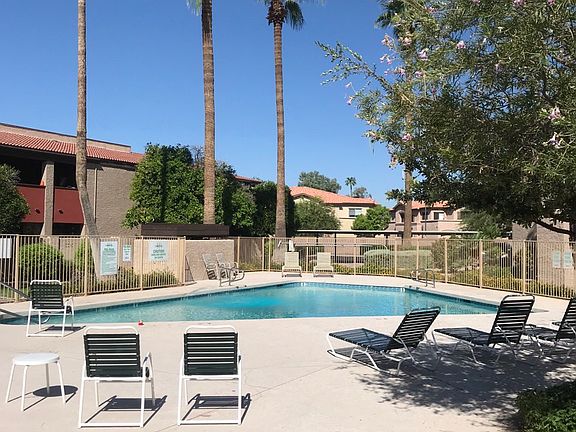 3rd image of 1730 W Emelita Ave APT 1027