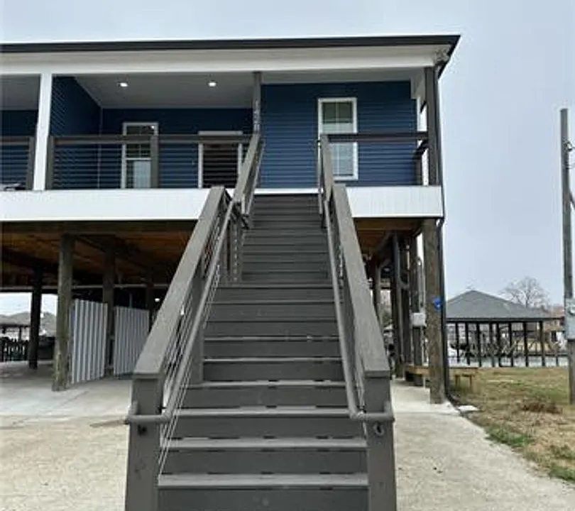 142 Lakeview Dr #B