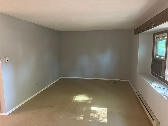 3rd image of 33 E 1st Ave