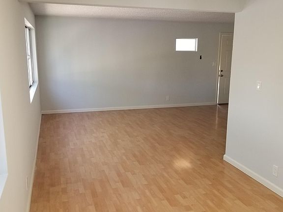 4th image of 569 E Orange Grove Ave APT B