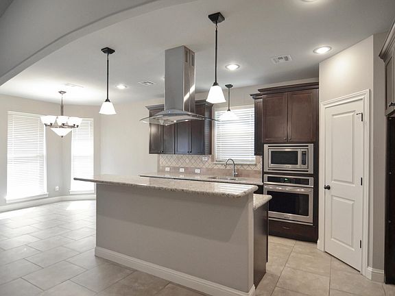 4th image of 6790 Woodridge Dr