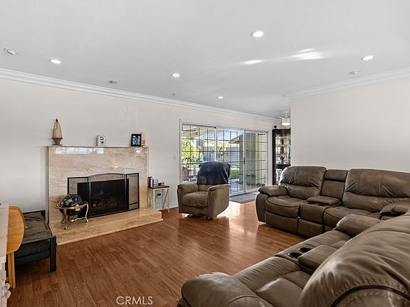 5th image of 3042 Austin Ave