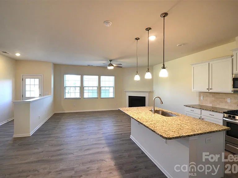 12854 Robert Walker Dr — Photo 7