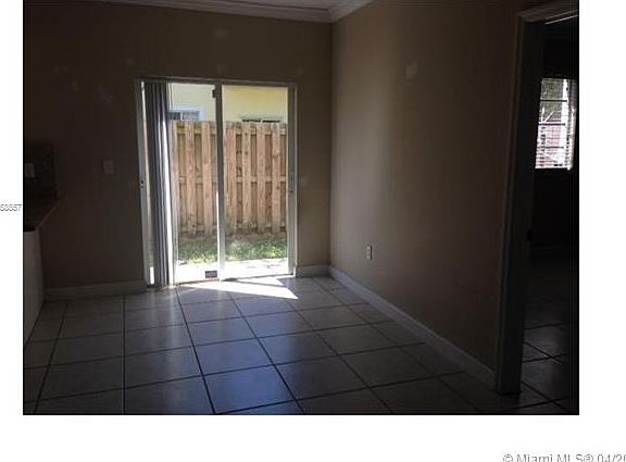 3rd image of 372 NE 26th Pl Unit 104