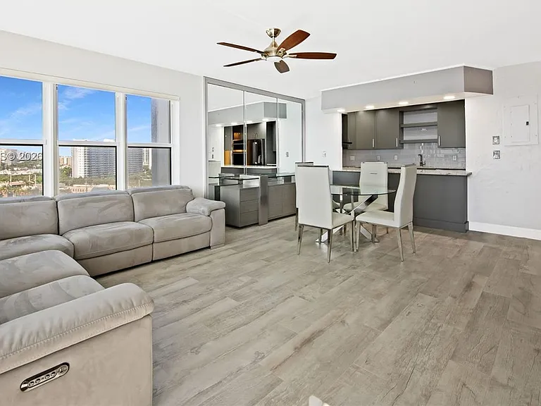 3700 Galt Ocean Dr #910 — Photo 6