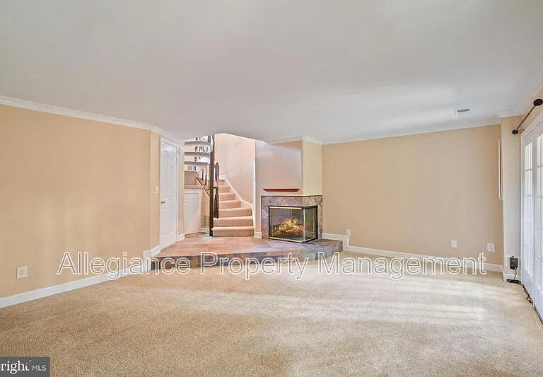 3915 Green Look Ct — Photo 36