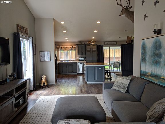 3rd image of 10793 NW McKay Creek Ct