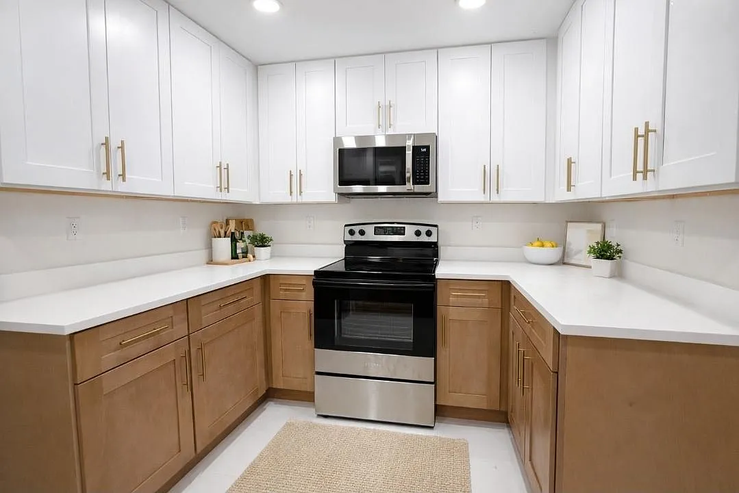 4 bed, 3.0 bath, 2726 sqft, $845 — Photo 4