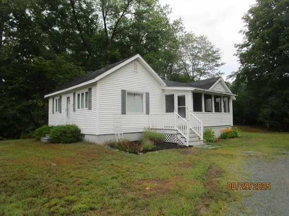 630 Main Street, Bradley, ME 04411