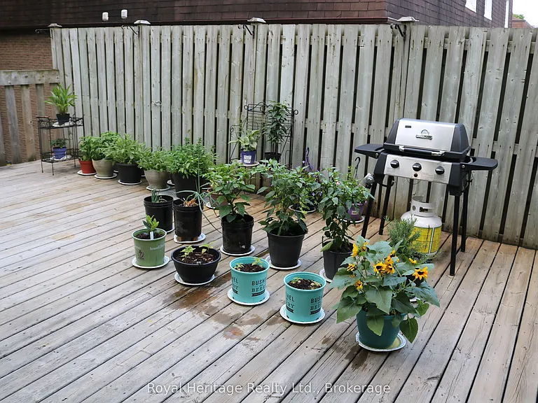 320 Blackthorn St #89 — Photo 4