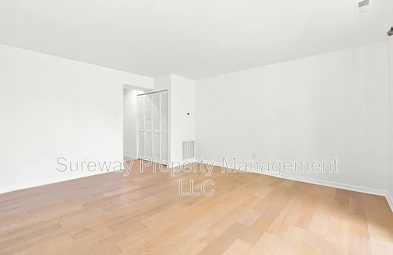 2 bed, 2.0 bath, 1080 sqft, $2,200 — Photo 3