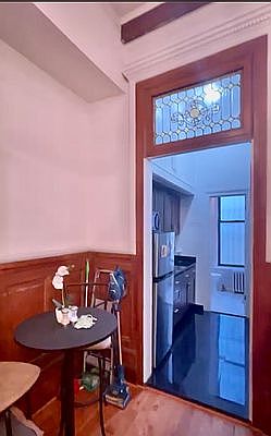 3rd image of 210 W 79th St APT 1R