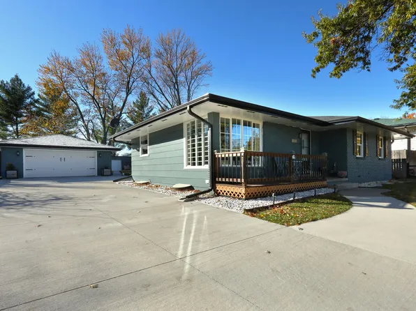 1635 E Virginia Ave, Des Moines, IA 50320