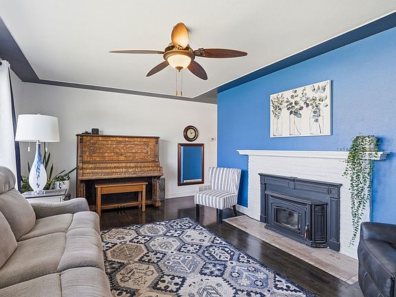 5th image of 1108 N Willow Rd