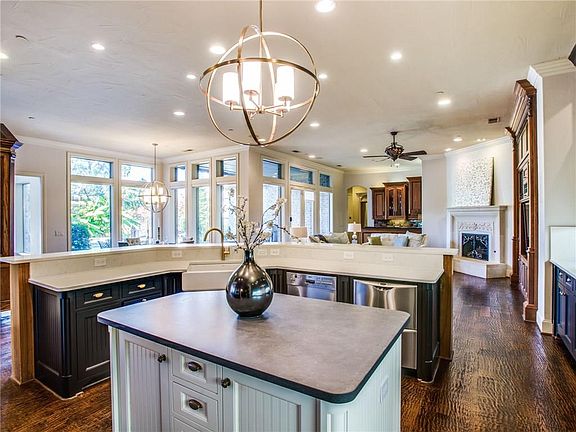3rd image of 6641 Woodland Hills Ln
