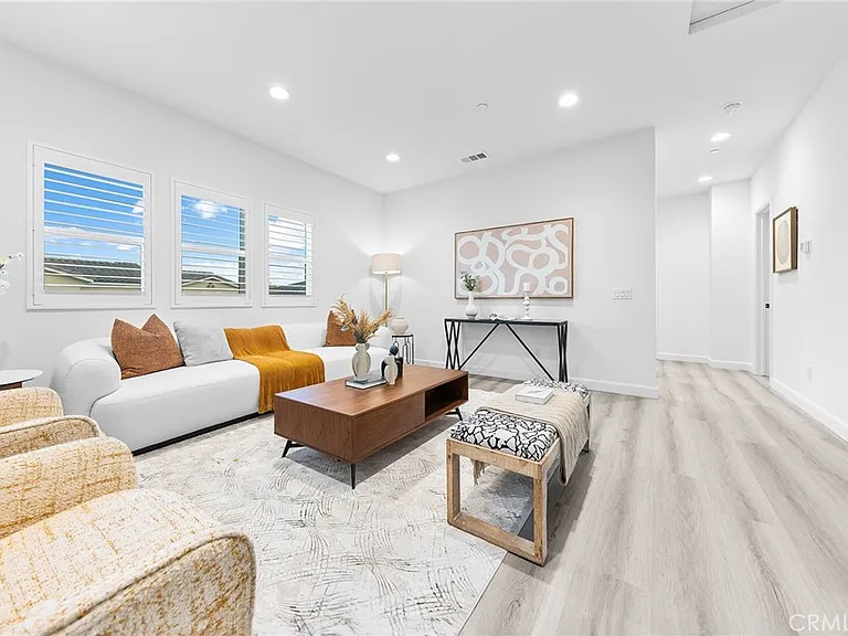 1359 Point Loma Pl — Photo 39