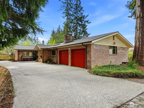 19412 68th Avenue W, Lynnwood, WA 98036