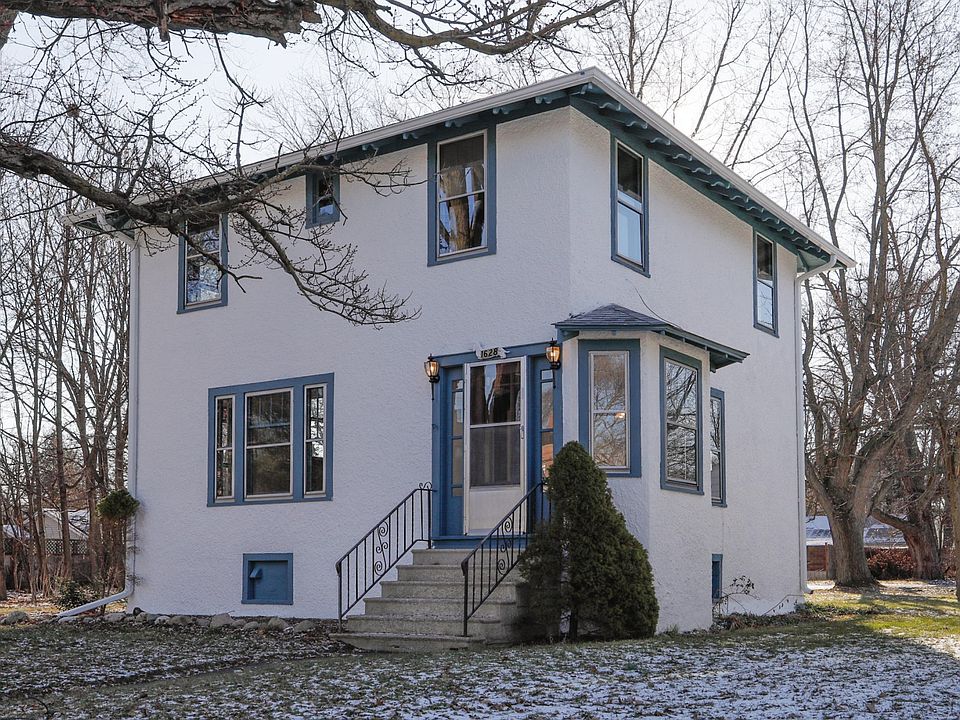 1628 E Alcott-101