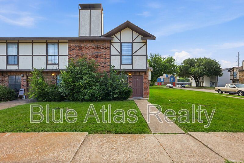 1st image of 2713 Wimbledon Ct #D