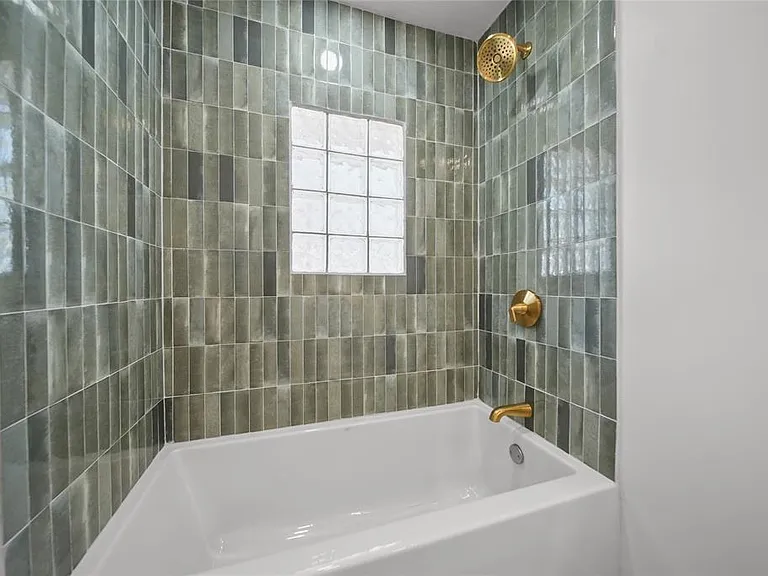 1034 W Boyd St — Photo 18