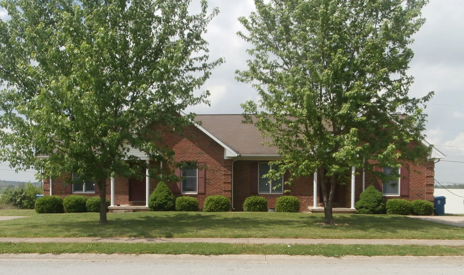 2 bed, 1045 sqft, $1,345 — Photo 1
