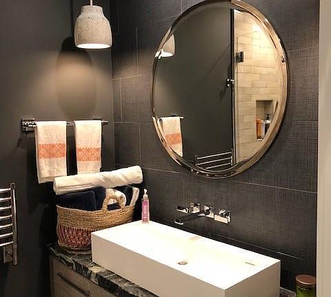 Bath (Sink Area)