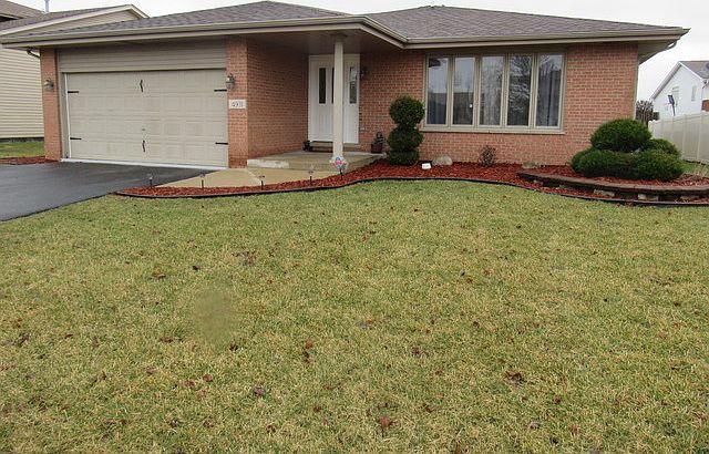 1st image of 4931 Fairoaks Dr