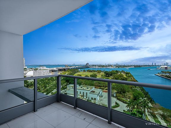 3rd image of 900 Biscayne Blvd APT 1405