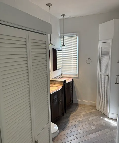 408 S Riverside Dr #5 — Photo 11