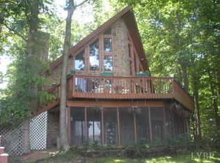 1112 Guardian Cir, Huddleston, VA 24104