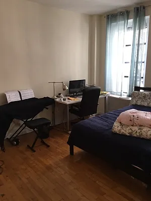 Rented by RC Realty Group of New York Inc | media 18