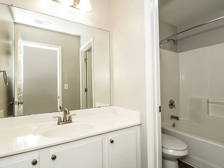 2981 Courtland Oaks Trl SW — Photo 16