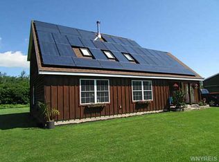 11205 W Shelby Rd, Medina, NY 14103