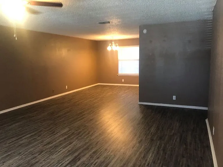 Country View Apartments — Photo 15