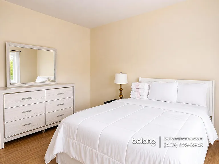 11430 Grandview Ave — Photo 5