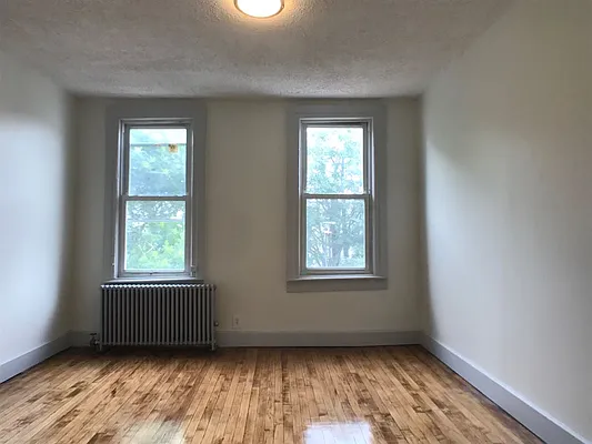 Rented by Nooklyn NYC LLC | media 9