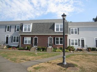 106 Summerhill Rd #106, Wallingford, CT 06492