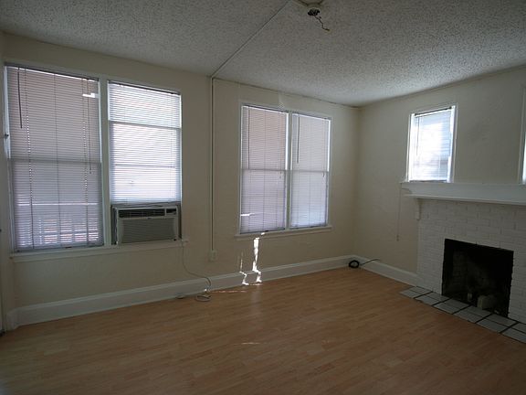 3rd image of 221 N H