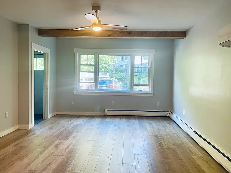 22 Westford St #D — Photo 4