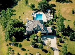 22114 Meadowview Pkwy, Council Bluffs, IA 51503