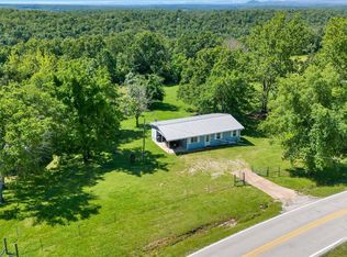 6052 Oakland Rd, Oakland, AR 72661