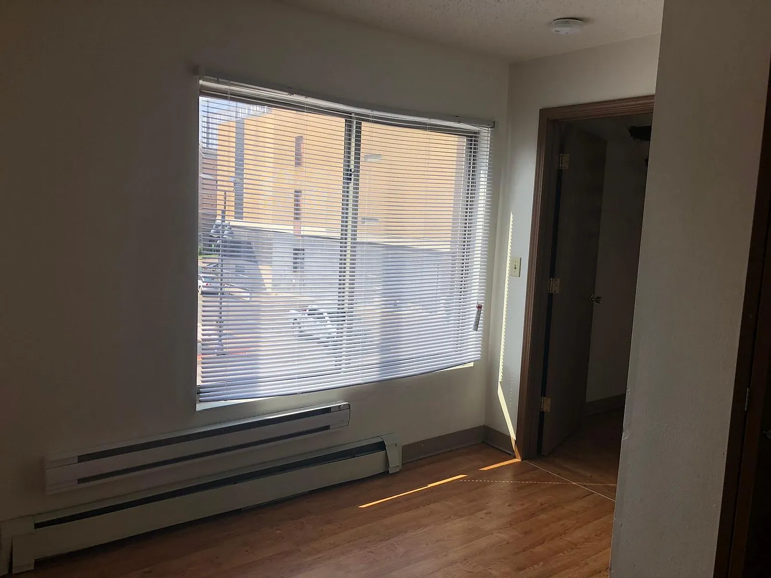 320 E Burlington St — Photo 3