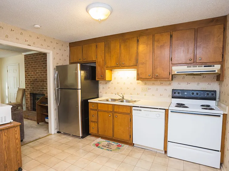 14 Alamo Ct #A — Photo 7