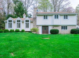 2810 Rennells Rd, Spring Lake, MI 49456