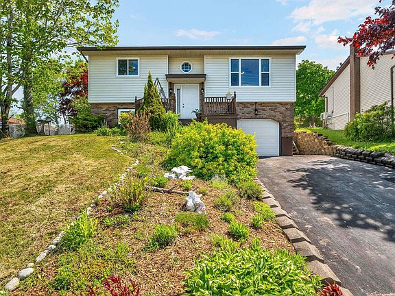 3rd image of 219 John Stewart Dr