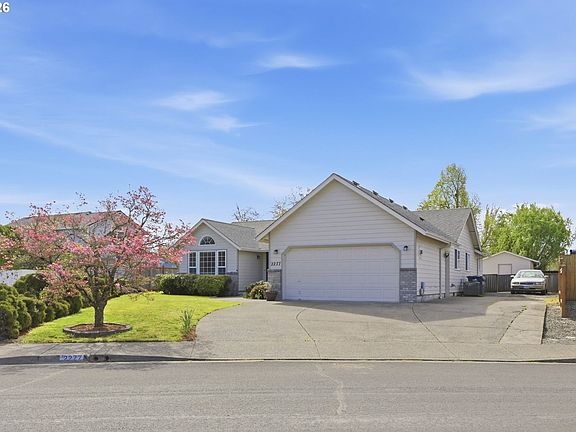2nd image of 2277 Bonnie Ln