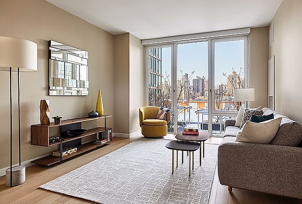 1st image of 10 Halletts Pt APT 702