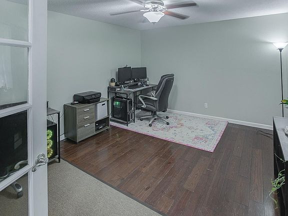 5th image of 1160 Tazewell Dr