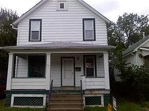 2nd image of 610 W 22nd St